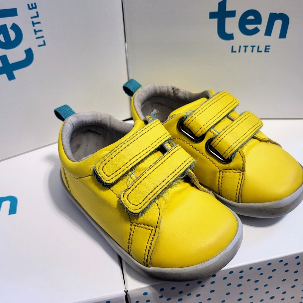 Ten Little Toddler Sneaker Size 6